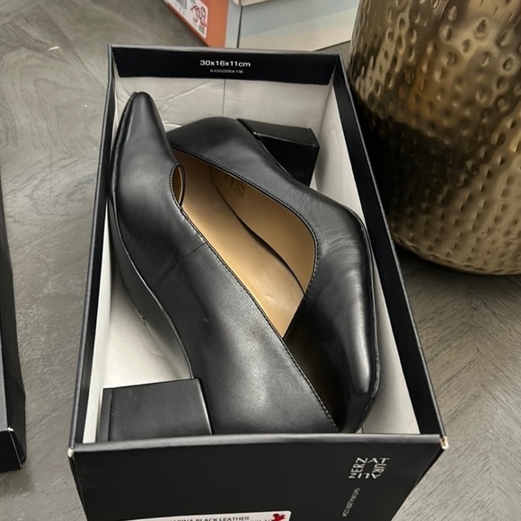 Naturalizer KARINA Block Heel Pumps (NARROW) - Picture 2 of 11